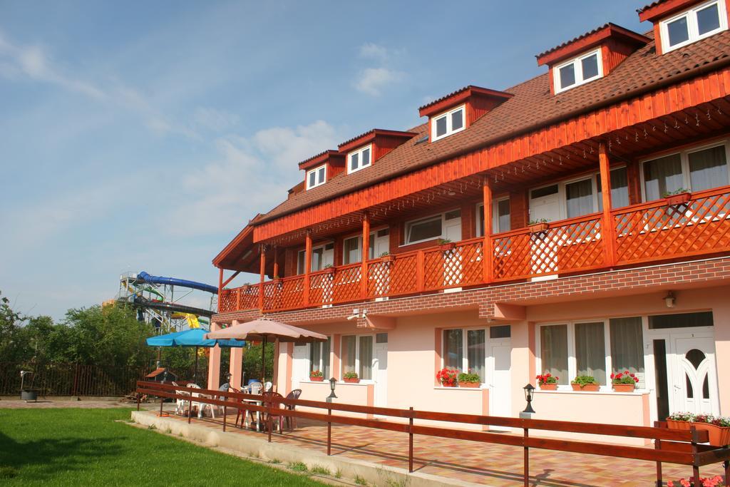 Magdalena Vendeghaz Hotel Hajduszoboszlo Exterior photo